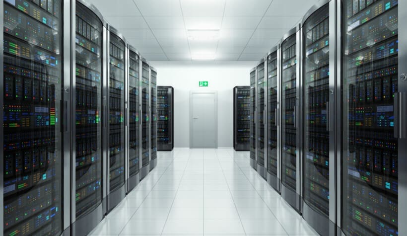 Sala de servidores em data center
Fonte: 123RF